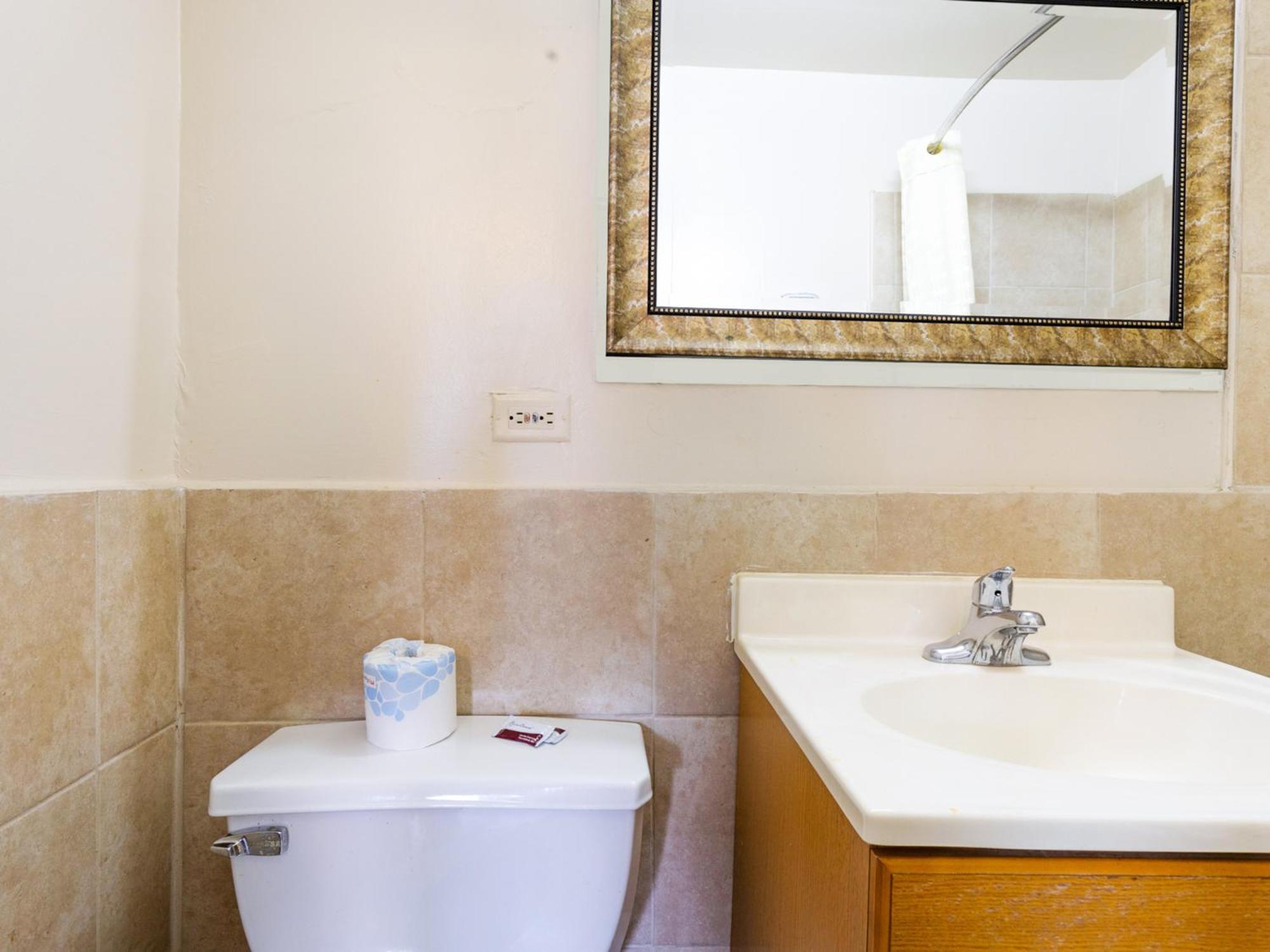 هيلسايد Manor Motel By Oyo Near Oak Brook Chicago Westchester المظهر الخارجي الصورة