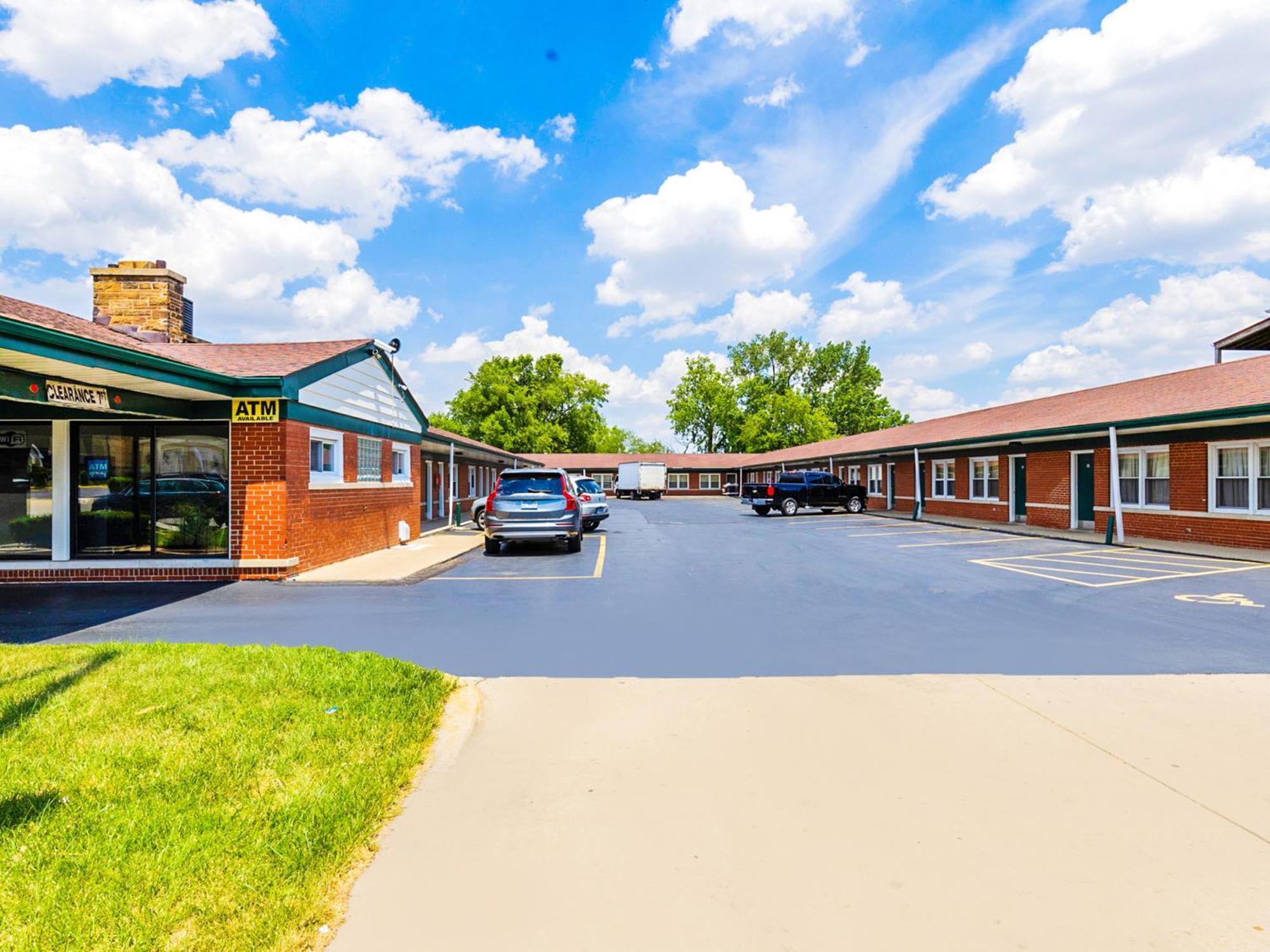 هيلسايد Manor Motel By Oyo Near Oak Brook Chicago Westchester المظهر الخارجي الصورة