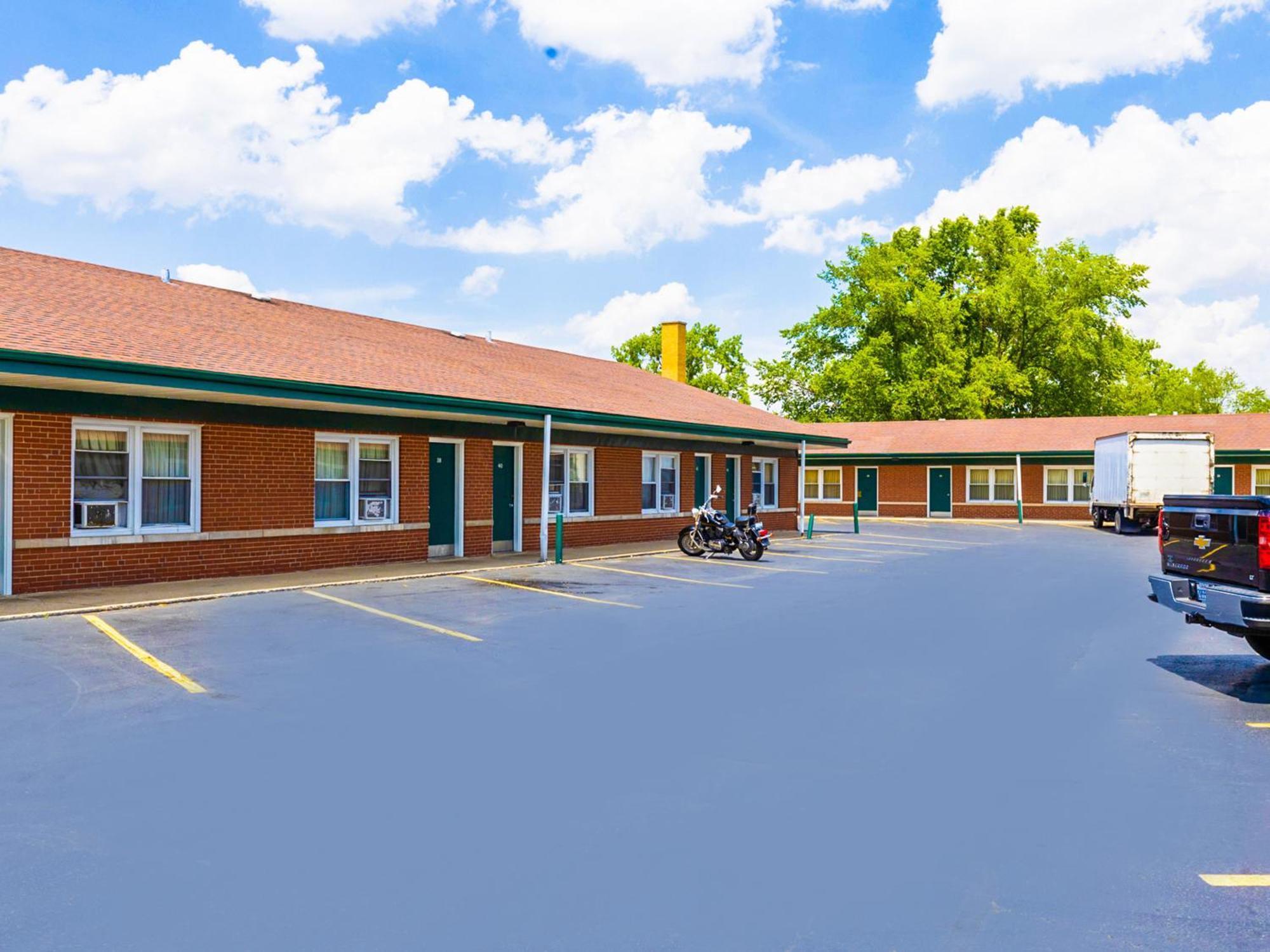هيلسايد Manor Motel By Oyo Near Oak Brook Chicago Westchester المظهر الخارجي الصورة